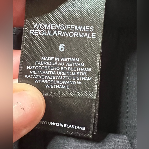 Women’s The NorthFace Hiking Pants - Picture 7 of 11